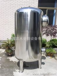 卧式不锈钢水箱供应信息 卧式不锈钢水箱批发 卧式不锈钢水箱价格 找卧式不锈钢水箱产品上